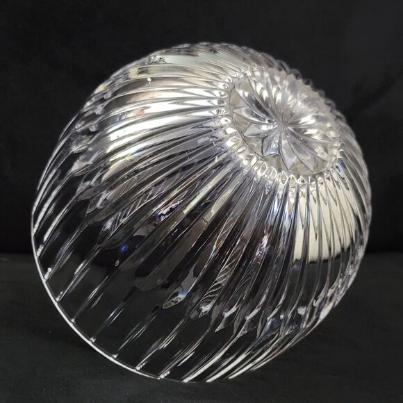 Mikasa Park Lane Heavy Crystal Fruit Salad Round Bowl Center Piece - Picture 2 of 10
